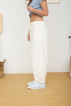 Load image into Gallery viewer, Drawstring Baggy Ecru Jeans
