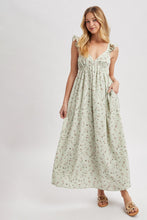 Load image into Gallery viewer, Floral Ruffle Sleeve Maxi Dress
