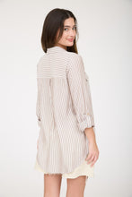 Load image into Gallery viewer, Stripe Collared Button Down Lightweight
