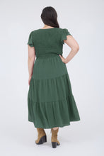 Load image into Gallery viewer, Plus Flutter Sleeve Midi Dress

