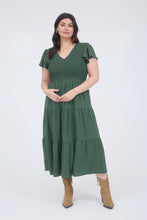 Load image into Gallery viewer, Plus Flutter Sleeve Midi Dress
