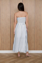 Load image into Gallery viewer, Stripe Pleated Strapless Linen Midi Dres
