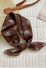 Load image into Gallery viewer, Cotton Linen Print Square Scarf
