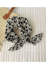 Load image into Gallery viewer, Cotton Linen Print Square Scarf
