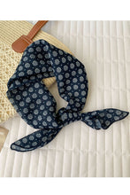 Load image into Gallery viewer, Cotton Linen Print Square Scarf
