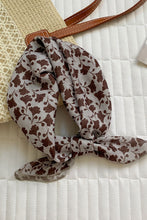 Load image into Gallery viewer, Cotton Linen Print Square Scarf
