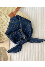 Load image into Gallery viewer, Cotton Linen Print Square Scarf
