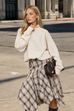 Load image into Gallery viewer, Center Seam Mock Neck Relaxed Pullover S
