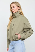 Load image into Gallery viewer, Zip-up Mock Neck Elastic Hem Jacket
