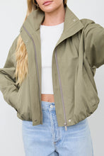 Load image into Gallery viewer, Zip-up Mock Neck Elastic Hem Jacket
