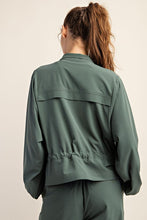 Load image into Gallery viewer, CRINKLE WOVEN LONG SLEEVE JACKET (part of a set)
