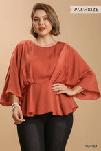 Load image into Gallery viewer, Satin Pleated Kimono Sleeve Peplum Top
