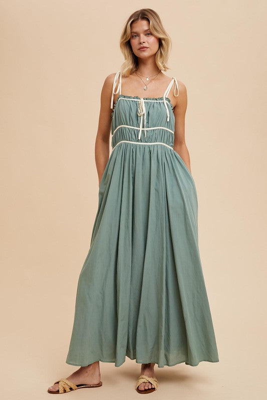 Contrast Trim Maxi Dress