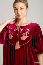 Load image into Gallery viewer, Velvet Balloon Sleeve Dress with Embroid
