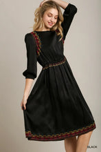 Load image into Gallery viewer, Satin Round Neck Embroidery Midi Dress
