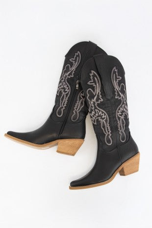 Pointed-toe Cowboy Boot