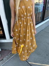 Load image into Gallery viewer, Tropical Embroidered Open Back Midi Dres
