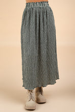 Load image into Gallery viewer, Urquhart Check Printed Pleated Midi Skirt
