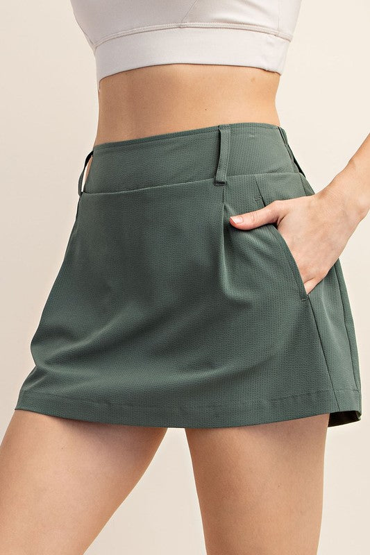 CRINKLE WOVEN SKORT (part of a set)