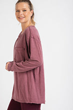 Load image into Gallery viewer, PLUS MINERAL WASHED ROUND NECKLINE LONGLSEEVE
