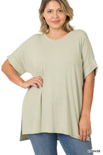 Load image into Gallery viewer, PLUS ROLLED SHORT SLEEVE ROUND NECK TOP
