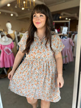 Load image into Gallery viewer, Heidi Short Sleeve Floral Dress
