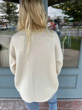 Load image into Gallery viewer, Exposed Hem Light Weight Sweater
