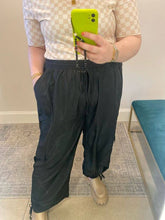 Load image into Gallery viewer, PLUS CARGO PANT WITH ADJ WAIST AND ANKLE
