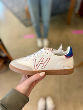 Load image into Gallery viewer, VINTAGE HAVANA Crisp Sneaker
