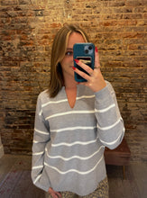 Load image into Gallery viewer, Viscose Split Neck Striped Sweater
