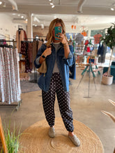 Load image into Gallery viewer, Western Yoke Style Relaxed Fit Denim Shirt
