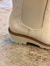 Load image into Gallery viewer, Danielle Lug Sloe Boot
