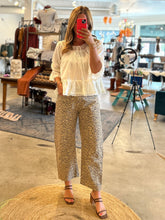 Load image into Gallery viewer, Leopard Print Jeans
