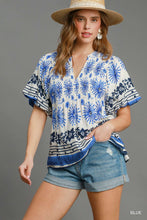 Load image into Gallery viewer, Mixed Border Print Top with Smocked Deta
