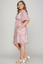 Load image into Gallery viewer, PLUS FLUTTER BELL SLEEVE PLUNGE NECK PRI
