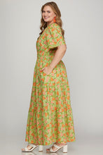 Load image into Gallery viewer, PLUS SHORT SLEEVE WOVEN FLORAL PRINT TIE
