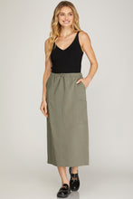Load image into Gallery viewer, Woven Cargo Midi Skirt
