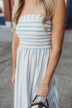 Load image into Gallery viewer, Stripe Pleated Strapless Linen Midi Dres
