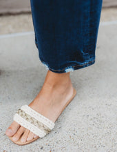 Load image into Gallery viewer, Cropped Wide Leg Denim Pants
