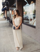 Load image into Gallery viewer, Plisse Halter Neck Flowy Maxi Dress
