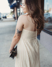 Load image into Gallery viewer, Plisse Halter Neck Flowy Maxi Dress
