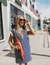 Load image into Gallery viewer, Striped Contrast Trim Rib Banded T-shirt
