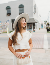 Load image into Gallery viewer, Gold Sun Concho Band Wide Brim Felt Hat
