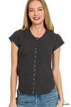 Load image into Gallery viewer, Double Knit Snap Button Short Sleeve Blo
