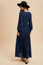 Load image into Gallery viewer, Smocked Floral Maxi Dres
