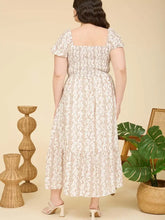 Load image into Gallery viewer, Plus Wavy Floral Smocked Puff Sleeve M
