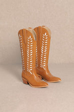 Load image into Gallery viewer, Lucia Leaves Cut Out Design Tall Cowboy
