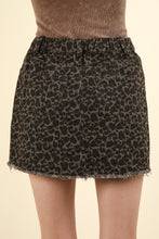 Load image into Gallery viewer, Washed Cotton Twill Leopard Printed Mini
