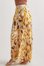 Load image into Gallery viewer, Print high-waisted wide leg pants
