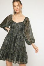 Load image into Gallery viewer, Floral print sweetheart neckline long sl
